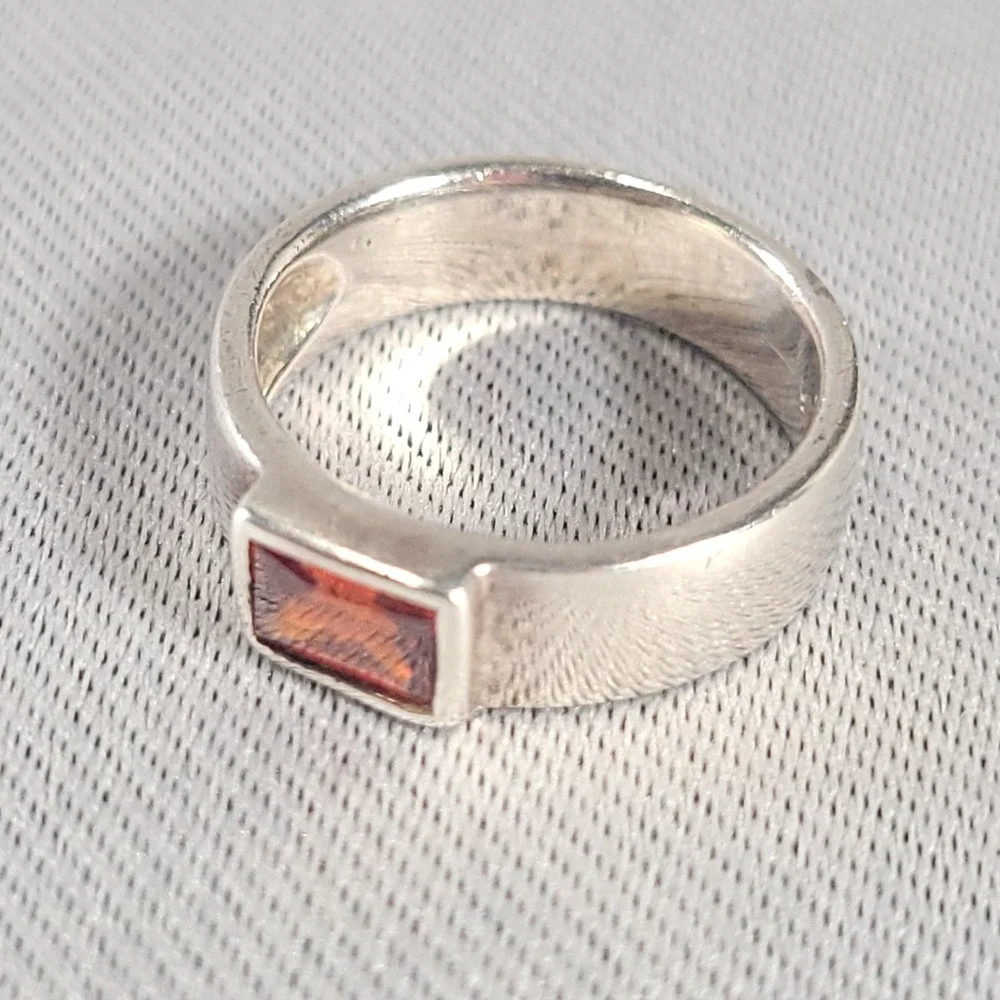 Sterling Silver Ring Women Size 5.5 Tangerine Orange Glass Stone Band Baguette